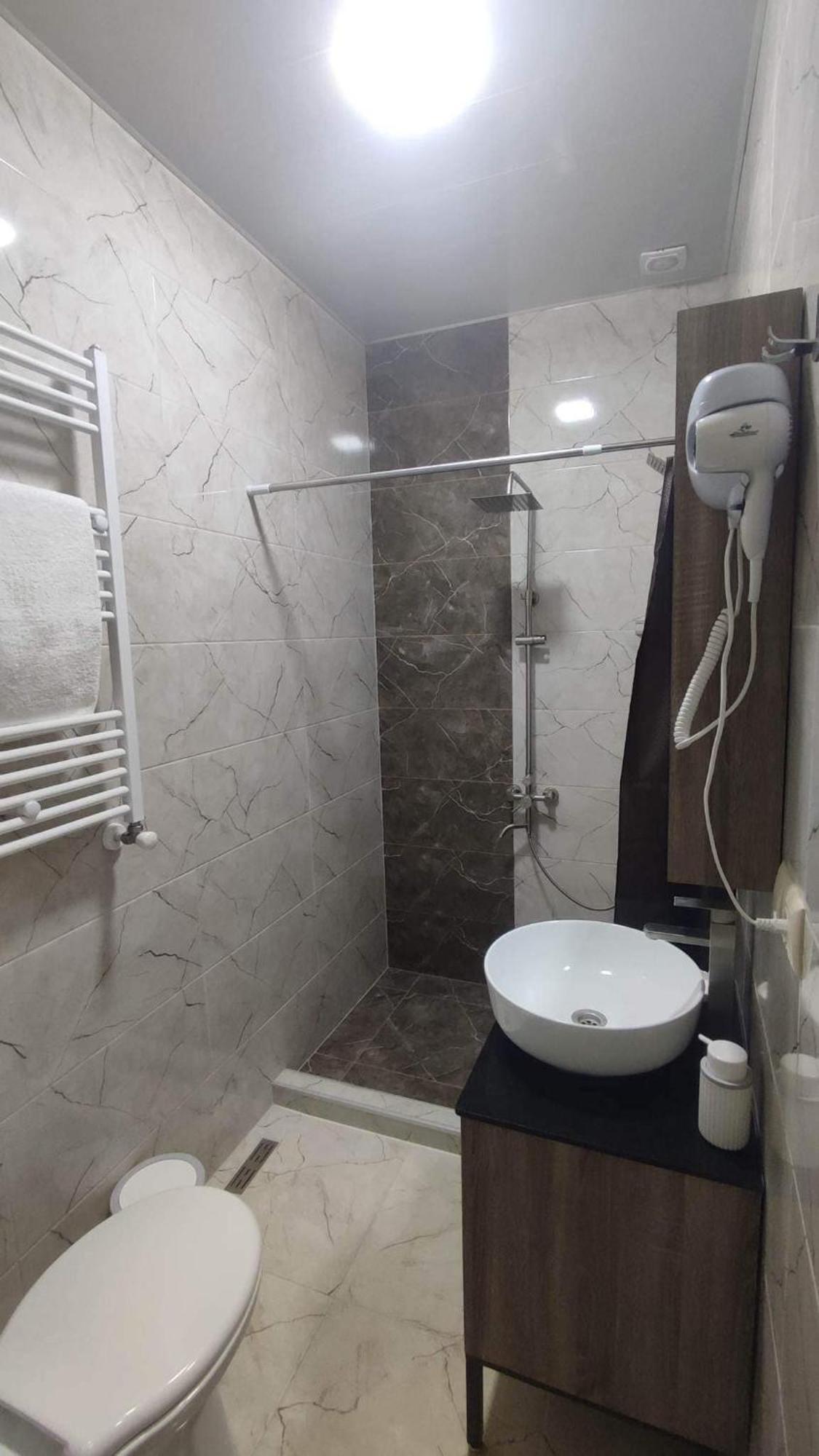 Guest House Nima 库塔伊西 外观 照片