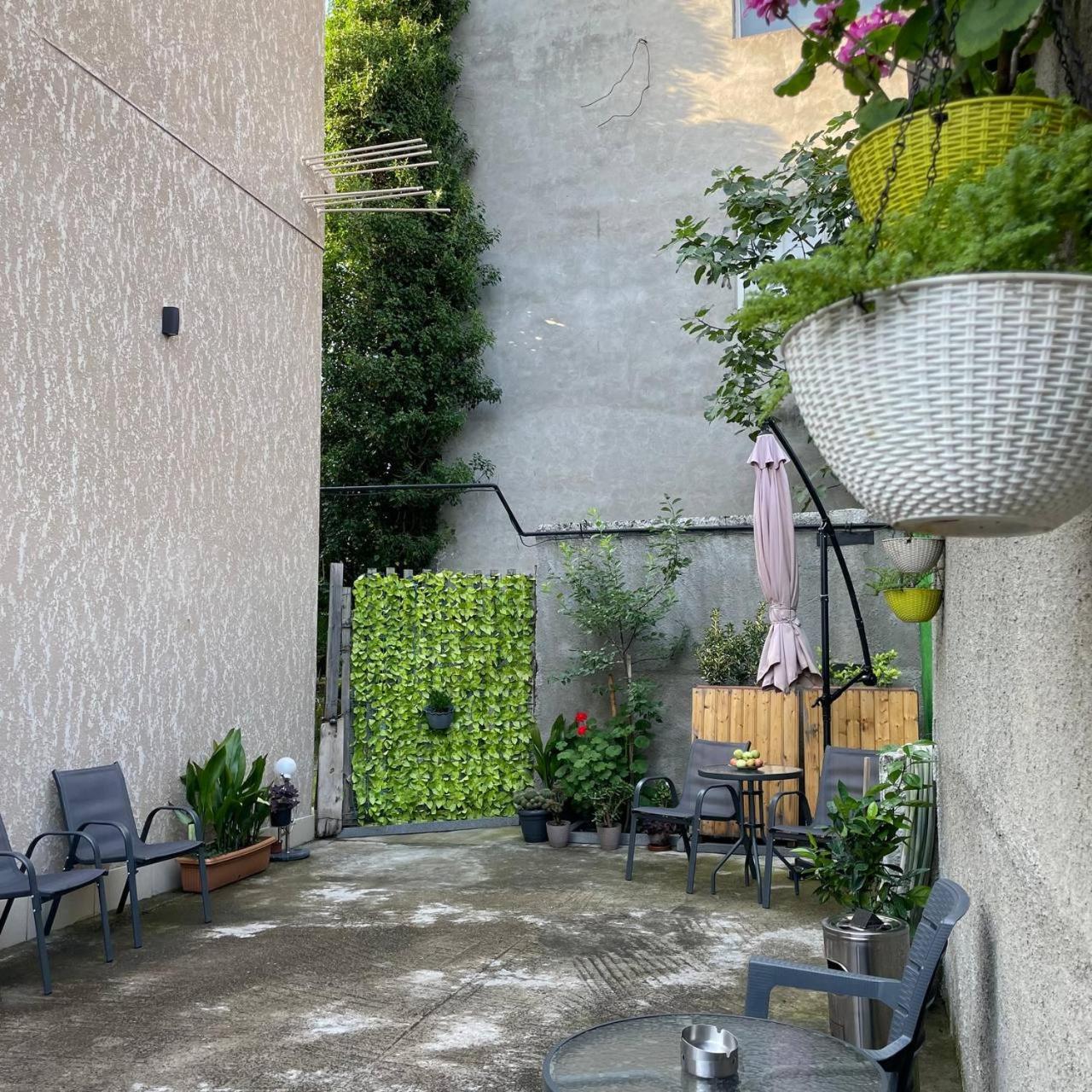 Guest House Nima 库塔伊西 外观 照片